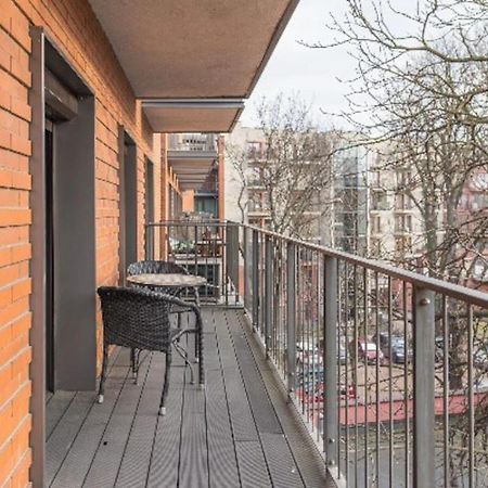 Uroczy Apartament - Angel City Krasków Exteriör bild